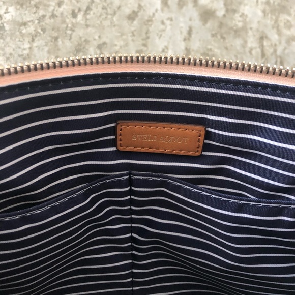 Stella & Dot Clutch/iPad Case - Picture 2 of 2